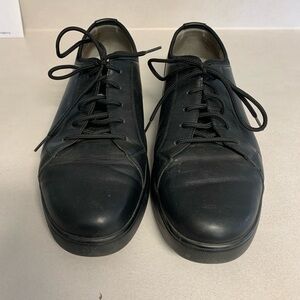 Traq by Alegria Black Men's Sneakers